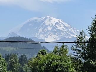 276xx SE 424th St, Enumclaw, WA 98022