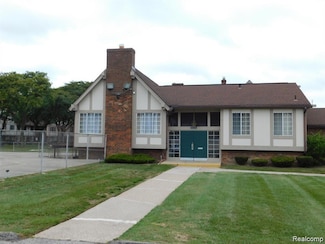 30200 Southfield Rd Unit 204, Southfield, MI 48076