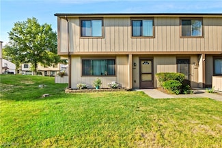 11690 Harbour Light Dr Unit 3, North Royalton, OH 44133