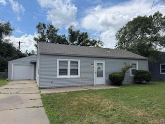 3405 SE Bryant St, Topeka, KS 66605