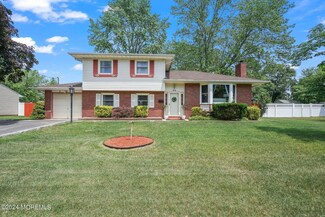 88 Salem Hill Rd, Howell, NJ 07731