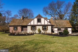 19 Meadow Ln, Pennington, NJ 08534