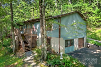 176 Fairview Forest Dr, Fairview, NC 28730
