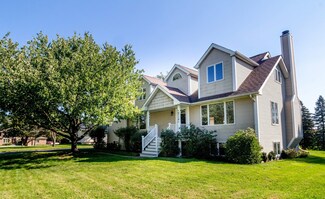 10715 Maplewood Rd, Countryside, IL 60525