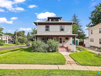 302 E 19th St, Sioux Falls, SD 57105