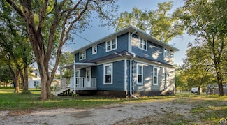 338 NE Pine St, Melvern, KS 66510