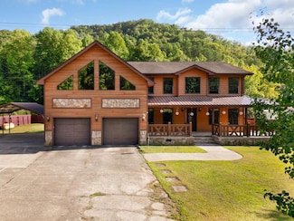 6488 Lotts Creek Rd, Hazard, KY 41701
