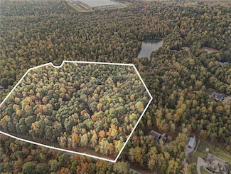 599 Primrose Ln, Pendergrass, GA 30567