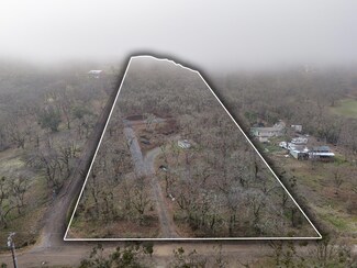 5997 Tamarack Ln, Central Point, OR 97502