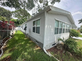 6571 NW 37th Ave, Coconut Creek, FL 33073