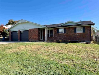 407 NW 71st St, Lawton, OK 73505