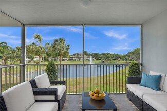 3641 Oaks Clubhouse Dr Unit 204, Pompano Beach, FL 33069