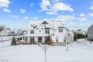 574 Turnberry Ct, Avon Lake, OH 44012