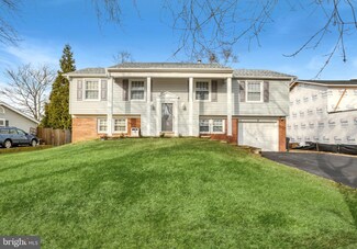 13310 Poplar Tree Rd, Fairfax, VA 22033