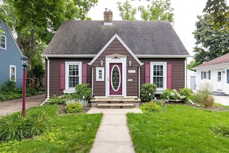 213 W Parkway Blvd, Appleton, WI 54911