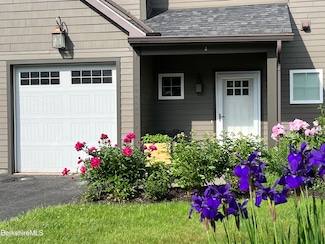 4 Evergreen Trail, Lenox, MA 01240
