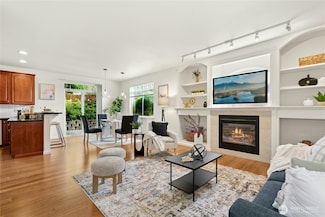 1447 NE 166th Ct Unit 1, Shoreline, WA 98155
