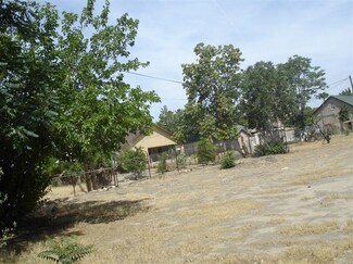 408 E Kaviland Ave, Fresno, CA 93705
