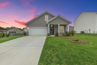 302 Canterhill View Dr, Moncks Corner, SC 29461