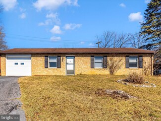 1401 Outer Dr, Hagerstown, MD 21742