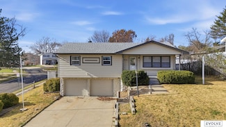 7416 S 85th St, La Vista, NE 68128