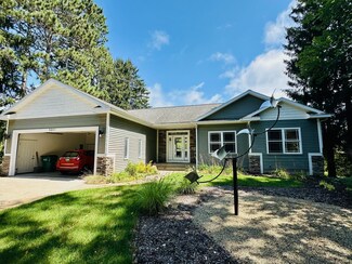 5224 Weber Rd, Whitehall, MI 49461