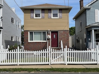 278 Forest St, Kearny, NJ 07032