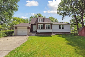 27144 Barkman St, Roseville, MI 48066