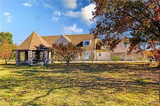 3609 Windy Rd, Orefield, PA 18069