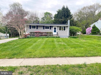 10 Tuscany Rd, Aston, PA 19014