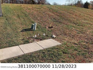 7605 Pauls View Place, Louisville, KY 40228