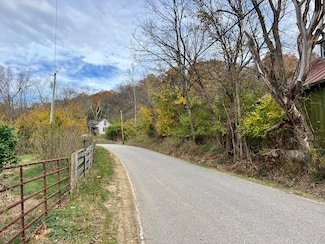 4766 Woolper Rd, Petersburg, KY 41080
