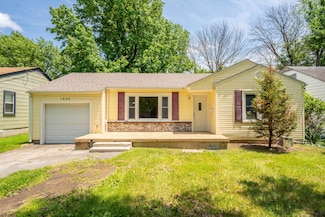 1606 N Waverly Ave, Springfield, MO 65803