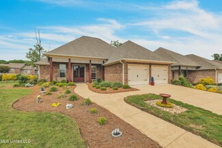 35 Enclave Cir, Ridgeland, MS 39157