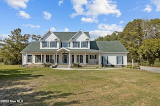 102 Iris Ct, Morehead City, NC 28557