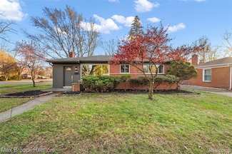 34909 W Chicago St, Livonia, MI 48150