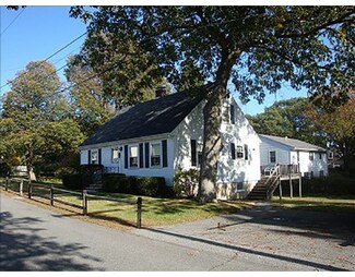 23 Prospect St, Rockport, MA 01966