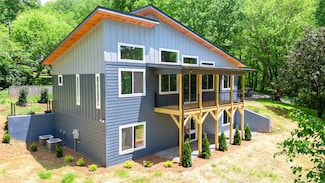 1807 Fisher Creek Rd, Sylva, NC 28779