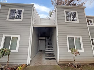 2700 SE 138th Ave Unit 6, Portland, OR 97236