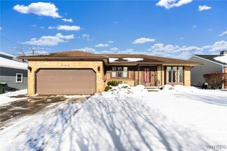 262 Wayside Dr, Depew, NY 14043