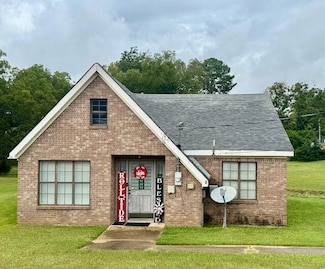 700 E Church St, Booneville, MS 38829