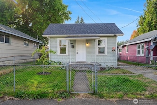 321 NW 2nd Ave, Kelso, WA 98626