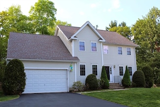 36 Southwood Dr Unit 36, Southborough, MA 01772