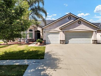 2310 Kaiser Creek Ave E, Tulare, CA 93274