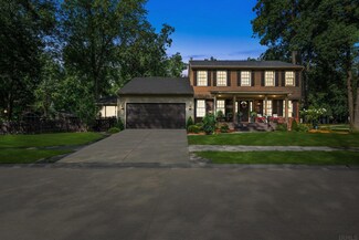 5211 Potomac Dr, Fort Wayne, IN 46835