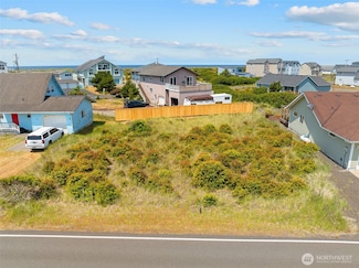 1037 Ocean Shores Blvd SW, Ocean Shores, WA 98569