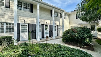 245 Unquowa Rd Unit 35, Fairfield, CT 06824