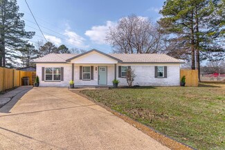 516 Belaire Cir, Paragould, AR 72450