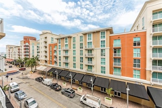 7285 SW 90th St Unit D-409, Miami, FL 33156