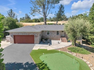 17035 Copper Hill Dr, Morgan Hill, CA 95037